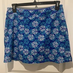 Golf / Tennis Skort - Size Large - Blue / White / Teal Pattern